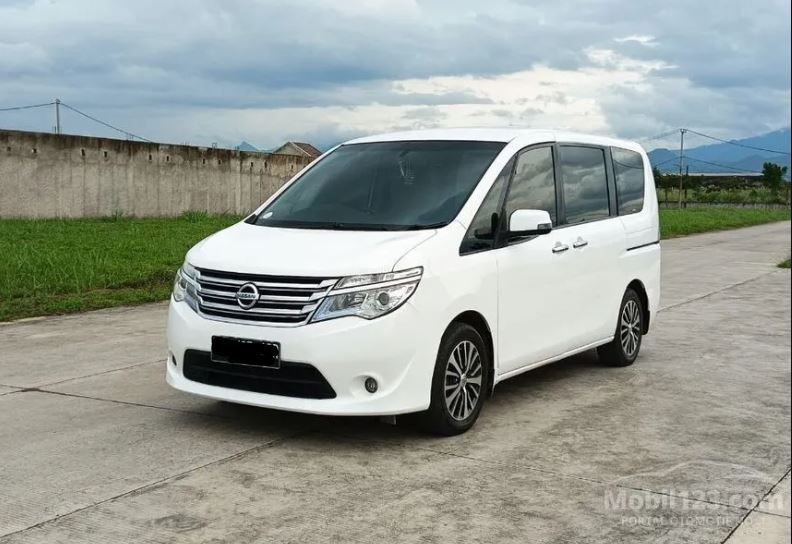 Spesifikasi, Fitur, Harga dan Konsumsi BBM Nissan Serena C26, MPV Mewah yang Harganya ‘Murah’