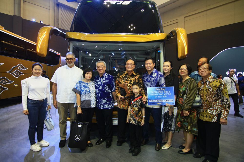 Bus Mercedes-Benz 0500RSD 2445 Pertama di Asia Hadir di Indonesia, Dimiliki Oleh PO Garuda&nbsp;Mas