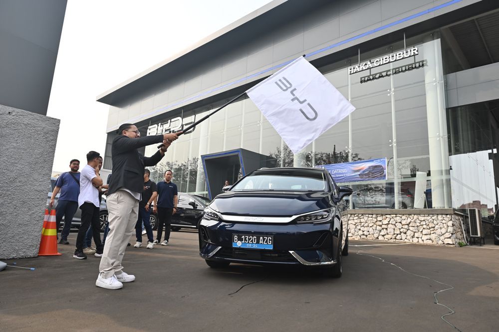 Test Drive BYD M6: Sensasi Mobil Listrik Keluarga yang Senyap dengan Torsi&nbsp;Perkasa