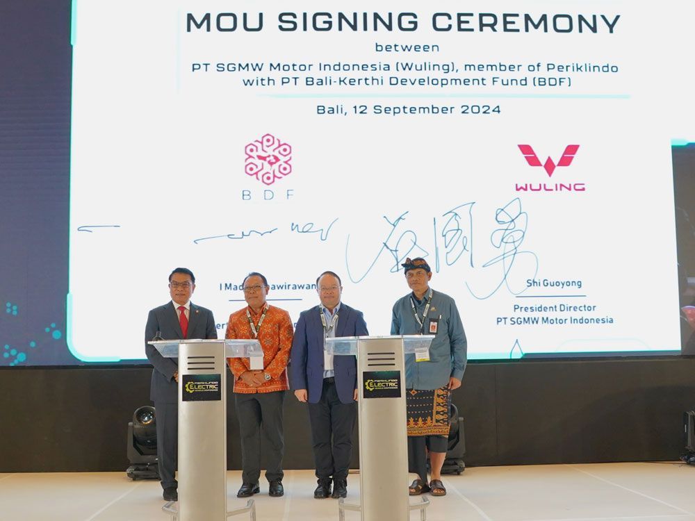 Wuling dan PT Bali-Kerthi Development Fund Kembangkan Ekosistem Mobil Listrik di Bali