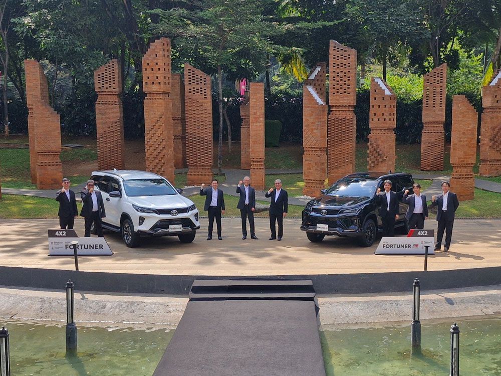 Alasan Toyota Fortuner Belum Punya Sunroof, bahkan untuk Model Facelift&nbsp;2024